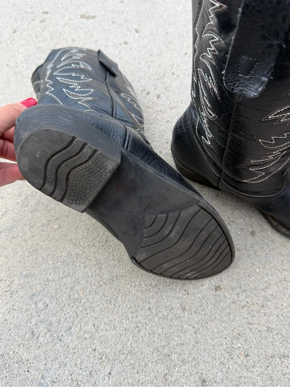 Boys Black Western Cowboy Boots - Classic Stitch Detail size 4.5 (see pic)